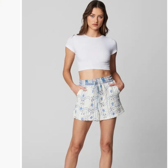 New Blank Nyc Savana Quilted Shorts - Picture 4 of 8